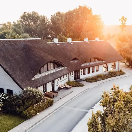 Skanzen Hotel 3*